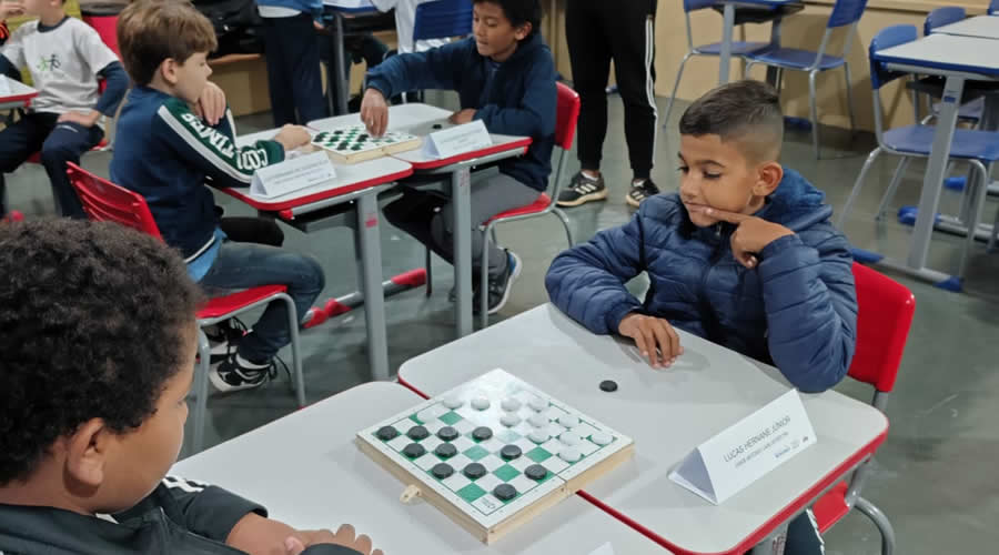 1º Tabuleirando Escolar de Damas envolve alunos da Rede Municipal de Ensino